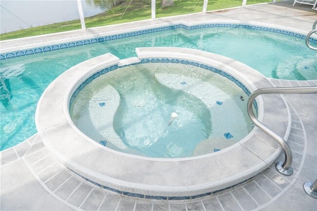 714 Bay Hill Ct in Lady Lake, FL - Building Photo - Building Photo