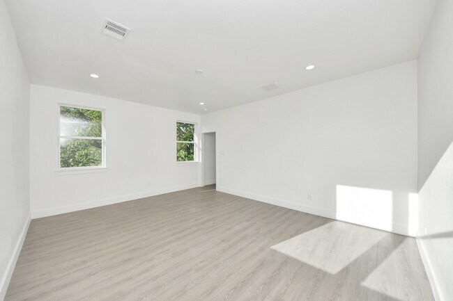 property at 9023 Spaulding St