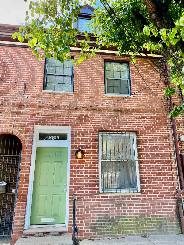 property at 1005 Frankford Ave