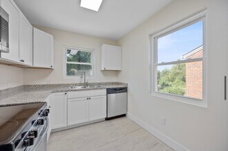 3907 Kirkup Ave in Cincinnati, OH - Building Photo - Building Photo