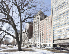 2130-2132 N Lincoln Park W in Chicago, IL - Foto de edificio - Building Photo