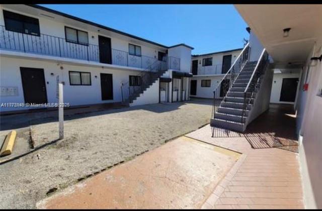 120 W 10th St in Hialeah, FL - Building Photo - Building Photo