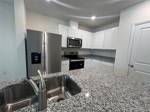 347 Preston Cv Dr in St. Cloud, FL - Building Photo - Building Photo