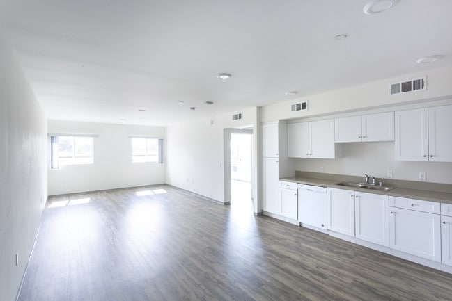 CHASE APARTMENTS