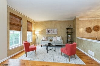 27 Rolling Views Dr in Woodland Park, NJ - Building Photo - Building Photo