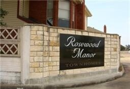 Rosewood Manor Townhomes in Houston, TX - Foto de edificio - Building Photo