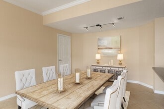 Bell Miramar Place in Miramar, FL - Building Photo - Interior Photo