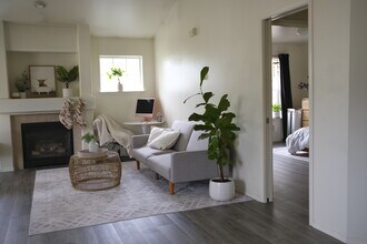 1787 Kennedy Pl, Unit F-9 in Dupont, WA - Building Photo - Building Photo