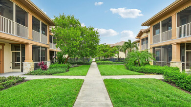 Springs at Gulf Coast in Estero, FL - Foto de edificio - Building Photo