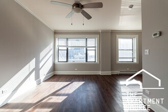 817 W Lakeside Pl in Chicago, IL - Building Photo - Building Photo