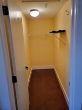 120 N Indian Alley in Winchester, VA - Foto de edificio - Building Photo