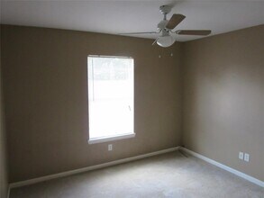5237 Pinewood Terrace in Katy, TX - Building Photo - Building Photo