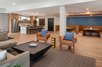 The Meridian in Des Moines, IA - Building Photo - Building Photo