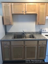 4806 Saddlebrook Ln-Unit -Apt 2 in Louisville, KY - Building Photo - Building Photo