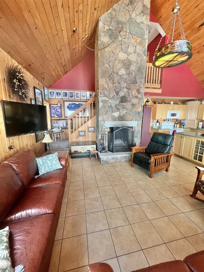 property at 11 Sandy Cove Rd Extension