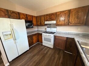 1505 Valleyview Ave in Danville, IL - Building Photo - Building Photo