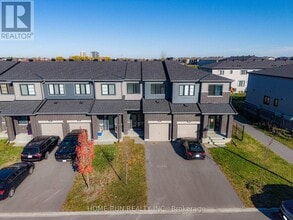 587 Lilith St in Ottawa, ON - Building Photo - Building Photo