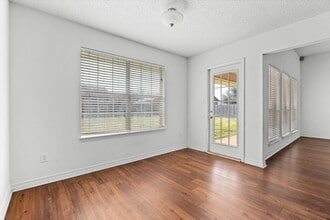 9704 Chariot Ave in Fairhope, AL - Building Photo - Building Photo