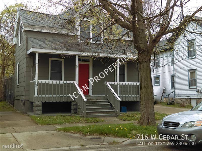 716 W Cedar St Photo