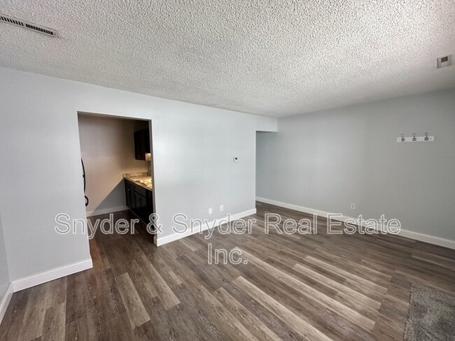 2605 Terrace Ave in Akron, OH - Building Photo - Building Photo