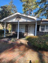 1201 Hemingway St in Myrtle Beach, SC - Building Photo