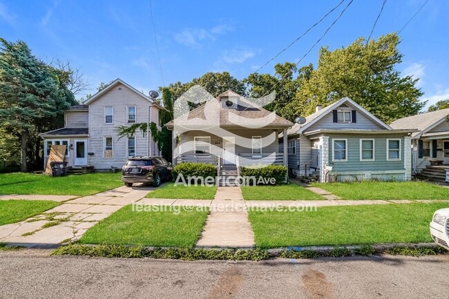 property at 906 W Virginia Ave