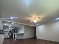 743 Yorkshire St photo'