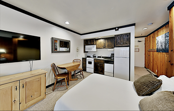 1385 Lowell Ave, Unit 221 in Park City, UT - Building Photo - Building Photo