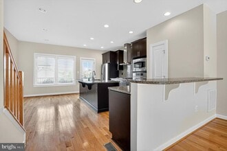 44692 Collingdale Terrace in Ashburn, VA - Building Photo - Building Photo