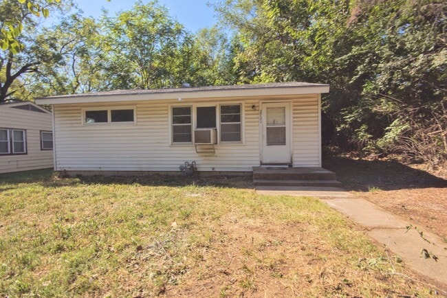 property at 2731 SE Massachusetts Ave