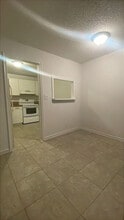 3600 Riverside Dr in Coral Springs, FL - Building Photo - Building Photo