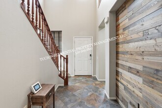 10568 Desert Drifter Pl in Tucson, AZ - Building Photo - Building Photo