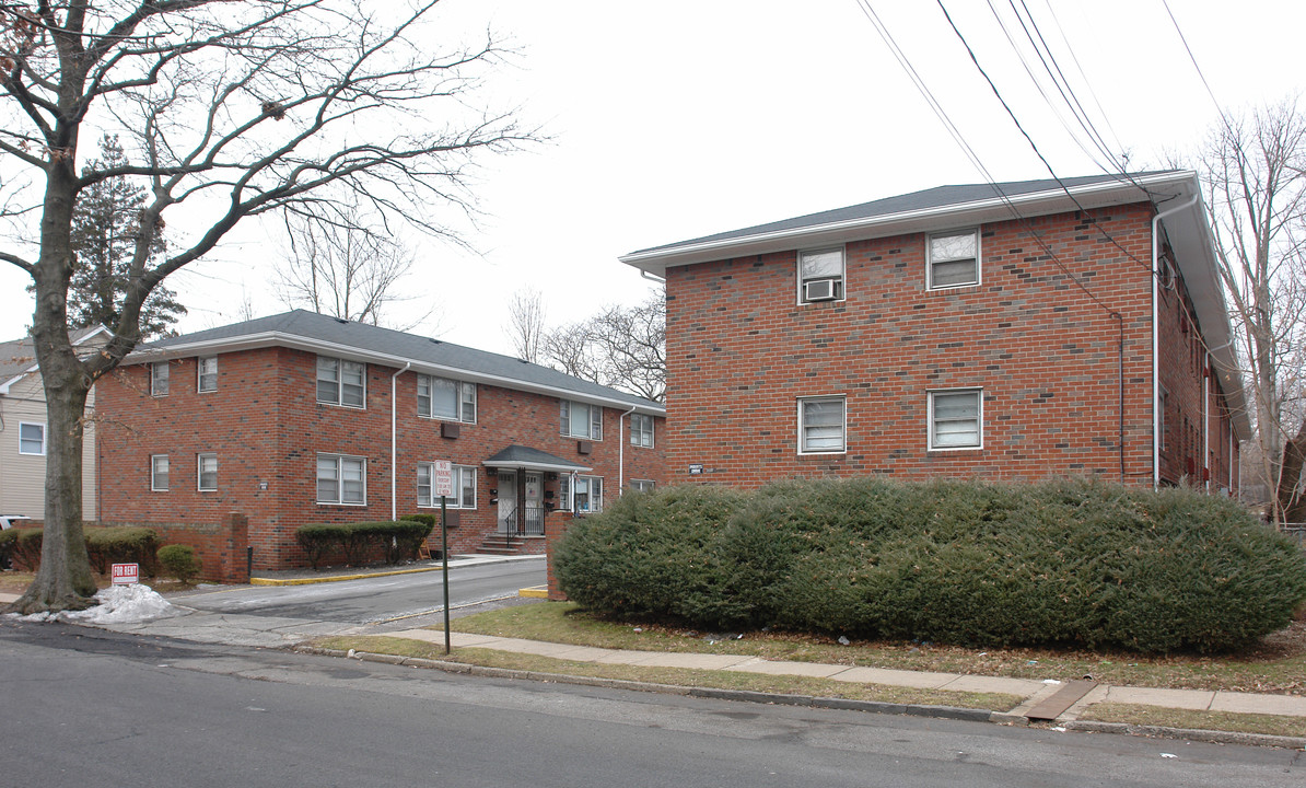 1636-1650 Church St in Rahway, NJ - Building Photo