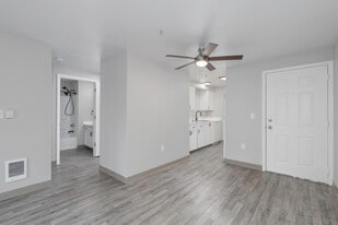 Reedville Meadows - A Friendly Community of 1, 2, and 3 Bedroom Apartments in Aloha, OR - Building Photo