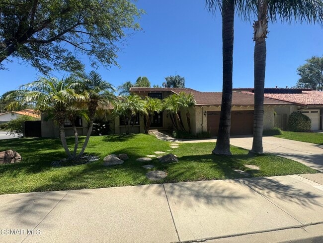 1832 Fallview Rd in Westlake Village, CA - Building Photo - Building Photo