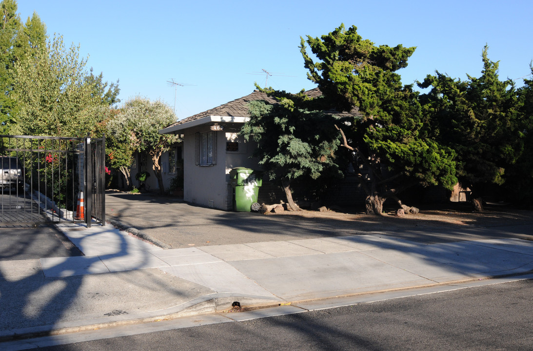 460 South Buena Vista Avenue in San Jose, CA - Foto de edificio