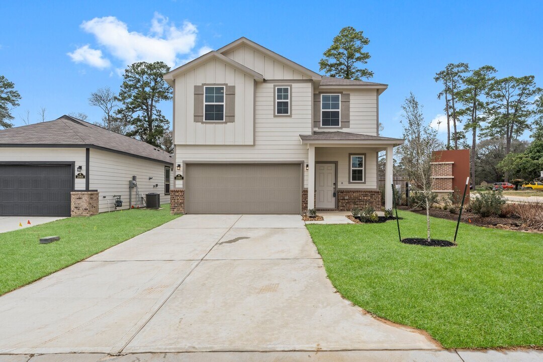 20802 Adventure Wy in Porter, TX - Building Photo