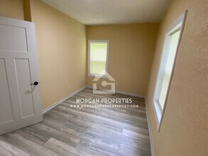 1140 Manor Ct in Anderson, IN - Building Photo - Building Photo