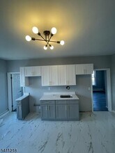 234 Niles St, Unit 3 in Elizabeth, NJ - Building Photo - Building Photo