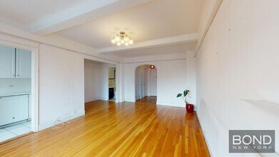1 Christopher St in New York, NY - Building Photo - Building Photo