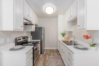 Courtyards in El Cajon, CA - Building Photo - Interior Photo
