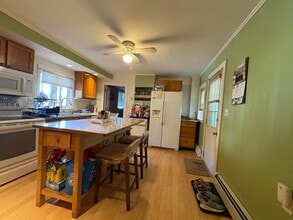 11 Franklin St in Natick, MA - Building Photo - Building Photo