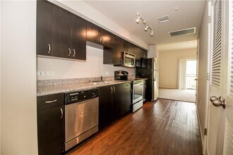 1401 E 4th St in Austin, TX - Foto de edificio - Building Photo