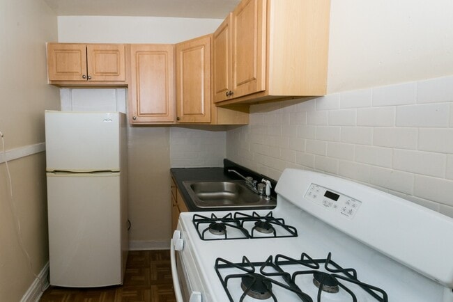 3121 N Hamlin Ave, Unit G3 in Chicago, IL - Building Photo - Building Photo