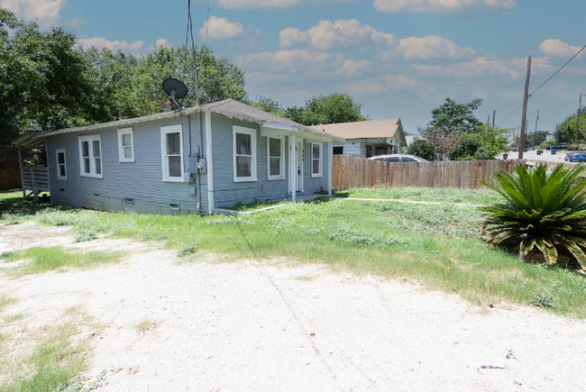 446 Belmont in San Antonio, TX - Foto de edificio - Building Photo