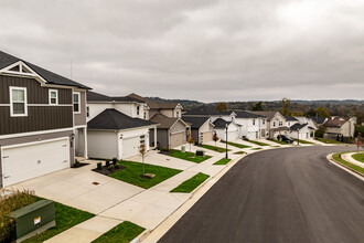 Sky Ridge in Nashville, TN - Building Photo - Building Photo