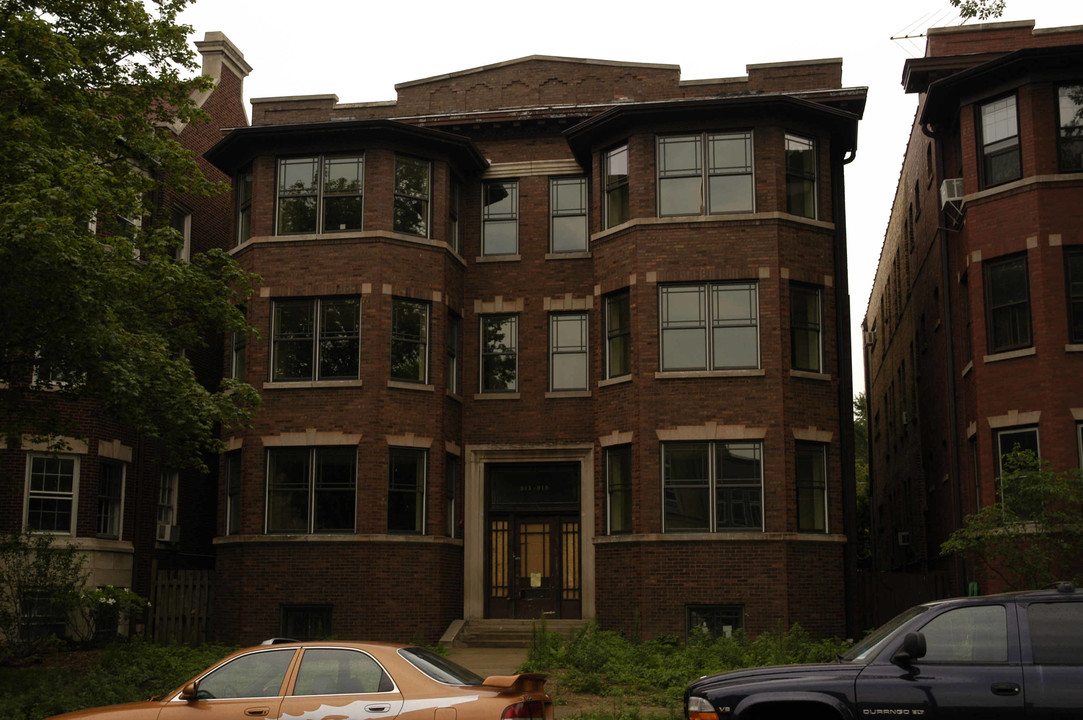 913 Forest Ave. in Evanston, IL - Building Photo