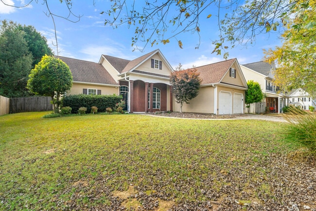 5160 Oaks Landing Ct in Sugar Hill, GA - Building Photo - Building Photo