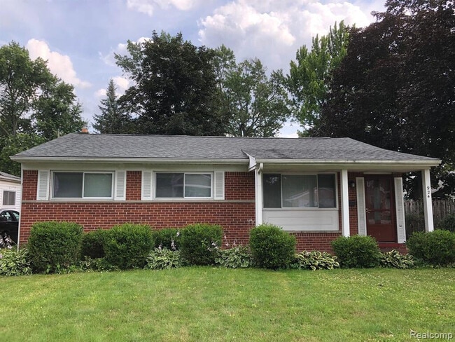 924 E Windemere Ave in Royal Oak, MI - Building Photo - Building Photo
