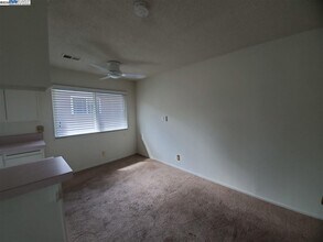 2255 Segundo Ct in Pleasanton, CA - Building Photo - Building Photo